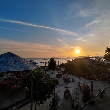 Living Asia Sunset Resort Гілі-Аїр Екстер'єр фото