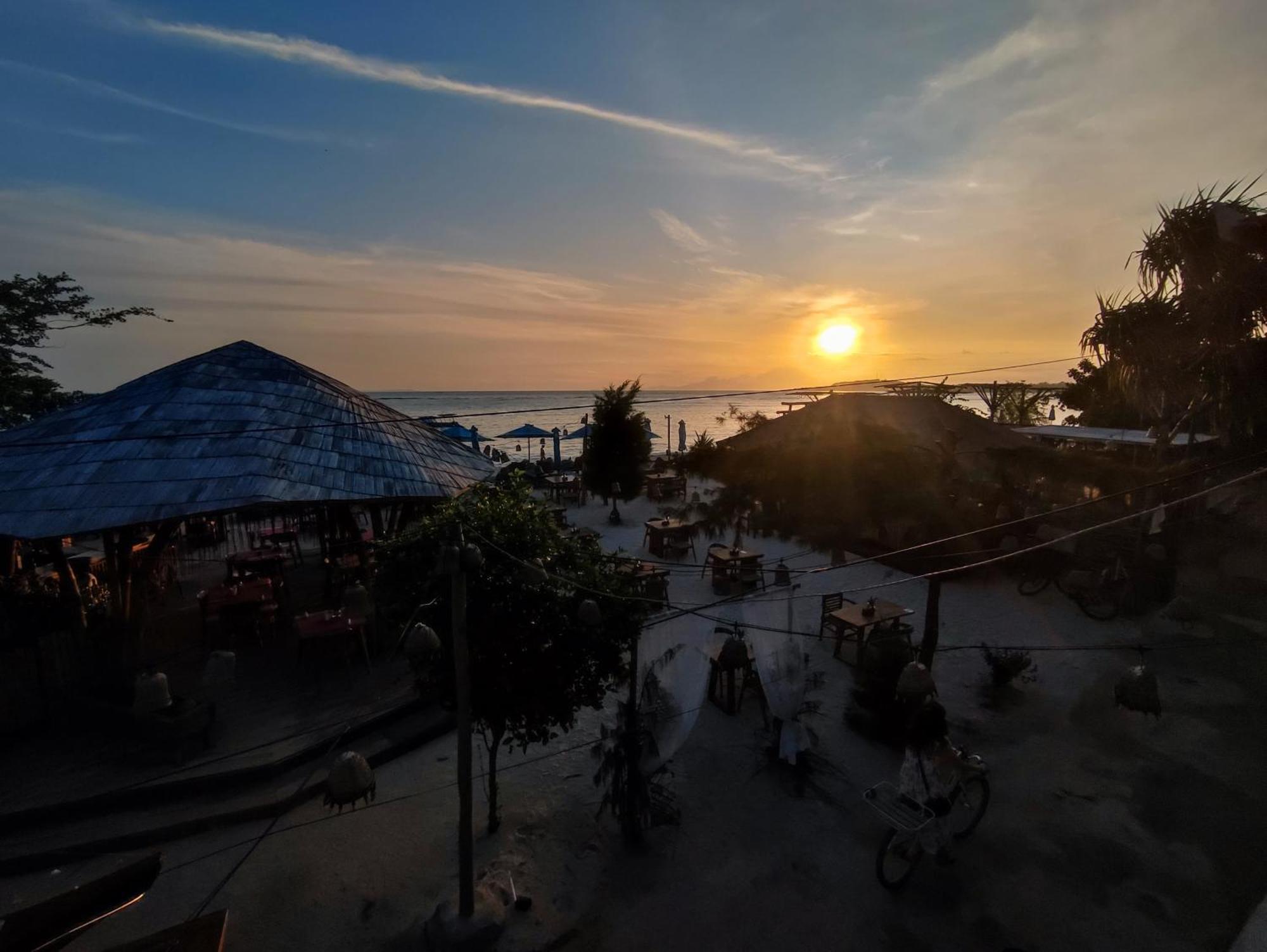 Living Asia Sunset Resort Гілі-Аїр Екстер'єр фото