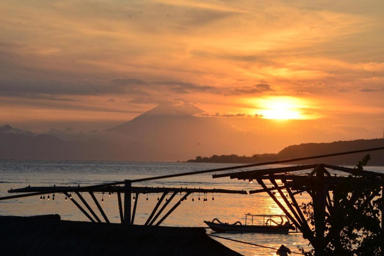 Living Asia Sunset Resort Гілі-Аїр Екстер'єр фото